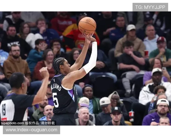 活塞加时惜败独行侠，坎宁安关键失误酿败局